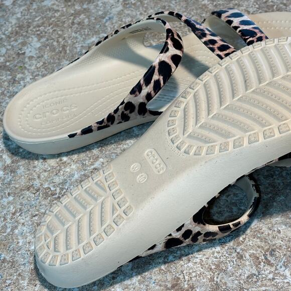 Crocs Women's Animal Print Kadee II Strappy Iconic Comfort Sandals Size 10 EUC - Picture 5 of 9